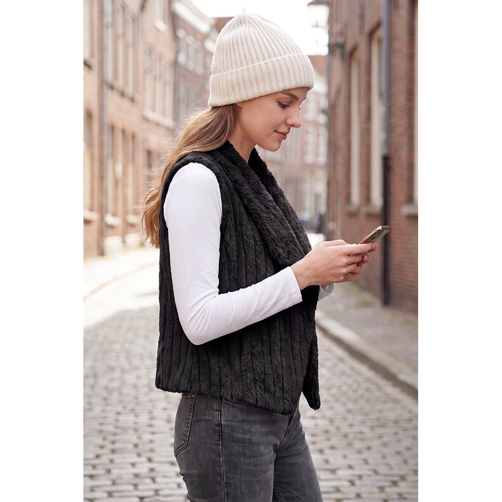 Attraco Women's Faux Fur Open Front Sleeveless Vest Soft Plush Shawl Collar Lightweight Layering Jacket