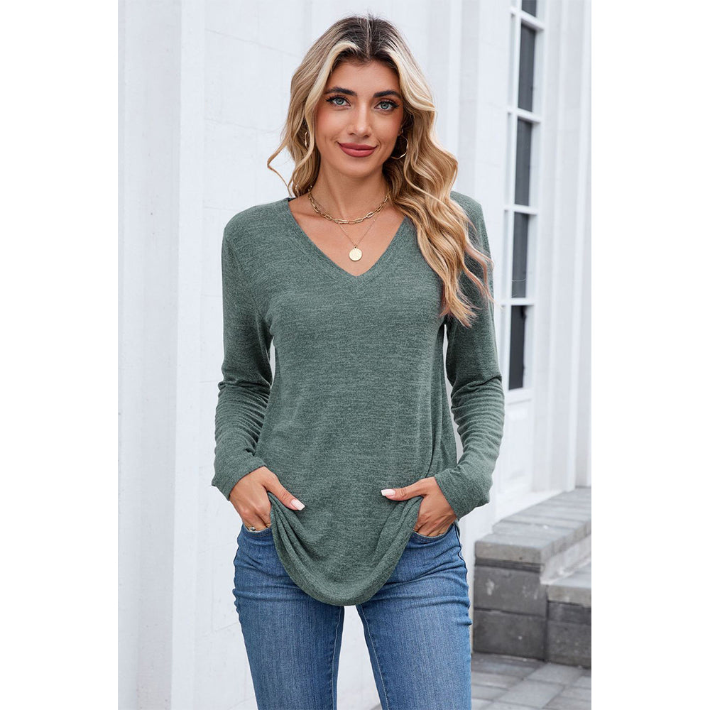 Attraco Women's Long Sleeve V Neck Top Soft Stretch Casual Pullover Shirt with Curved Hem
