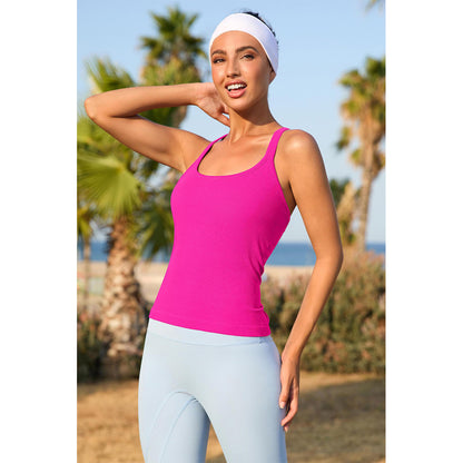 Attraco Women's Workout Tank Top Built in Bra Ribbed Athletic Tank Racerback Workout Top Scoop Neck Sport Tops