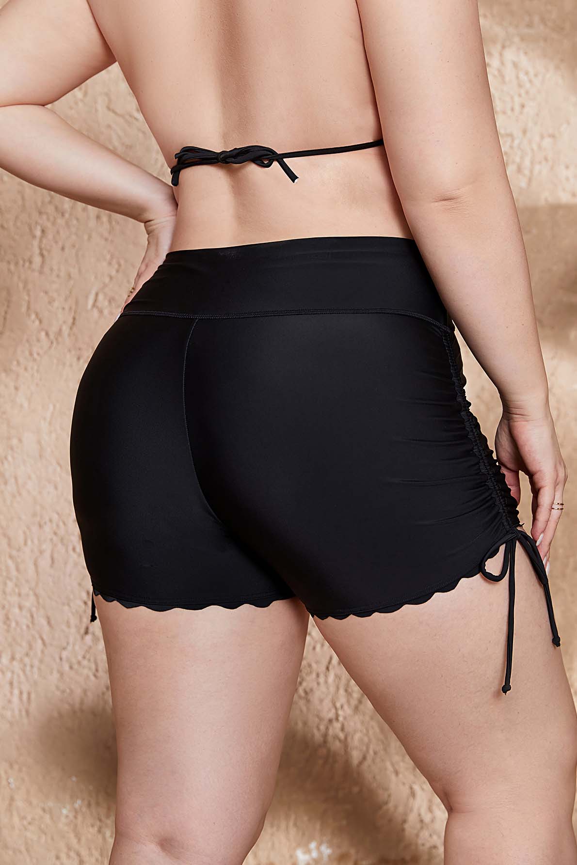 Plus Contrast Binding Ruched Bikini Bottom-3732